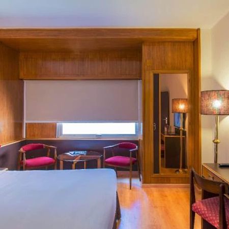 Hotel Goya Сарагоса Экстерьер фото