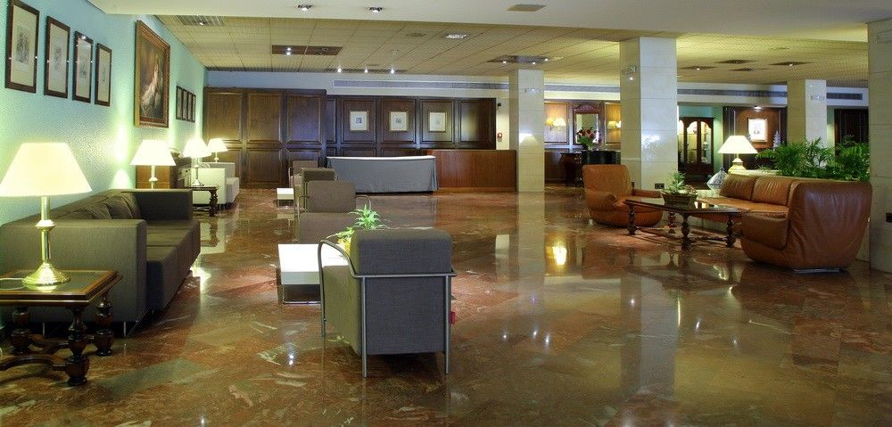Hotel Goya Сарагоса Экстерьер фото