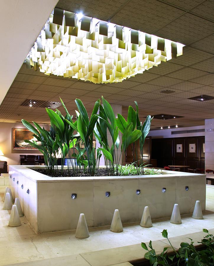 Hotel Goya Сарагоса Экстерьер фото
