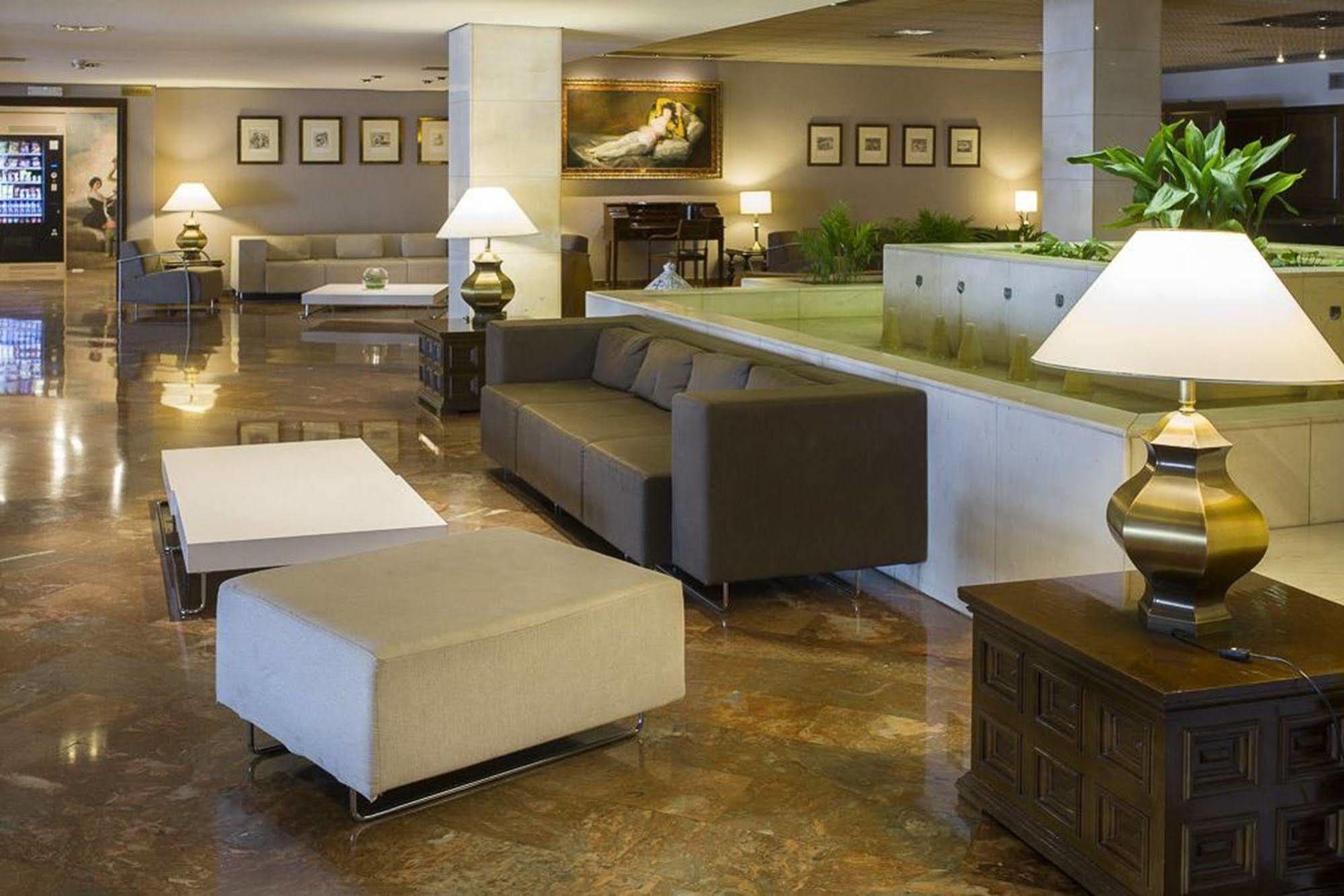 Hotel Goya Сарагоса Экстерьер фото